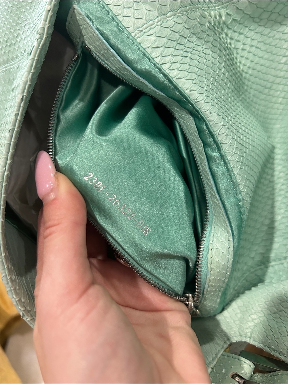 Fendi Mint Textured Shoulder Bag - Picture 6 of 6